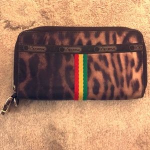 LeSportsac Gwen Stefani L.A.M.B. Leopard Wallet